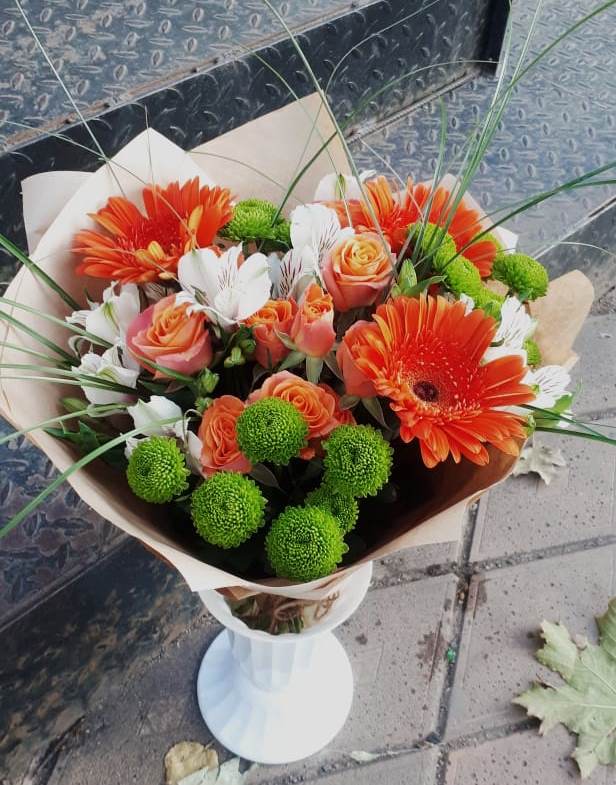 Букет цветов из: Герберы, Хризантемы, Альстромерии и Розы в Куйбышево Ростовская область