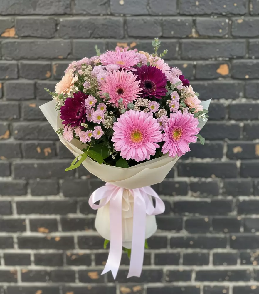 Букет цветов из: Герберы и Хризантемы в Куйбышево Ростовская область