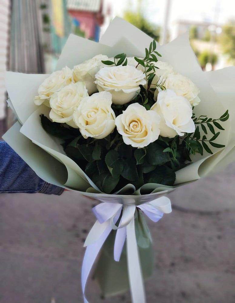 Букет Белые розы Проуд в Куйбышево Ростовская область