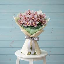 Букет цветов из:  Орхидеи и Розы #REPLACE_PRED# Куйбышево Ростовская область