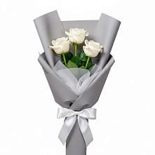 Букет 3 белые розы в Куйбышево Ростовская область