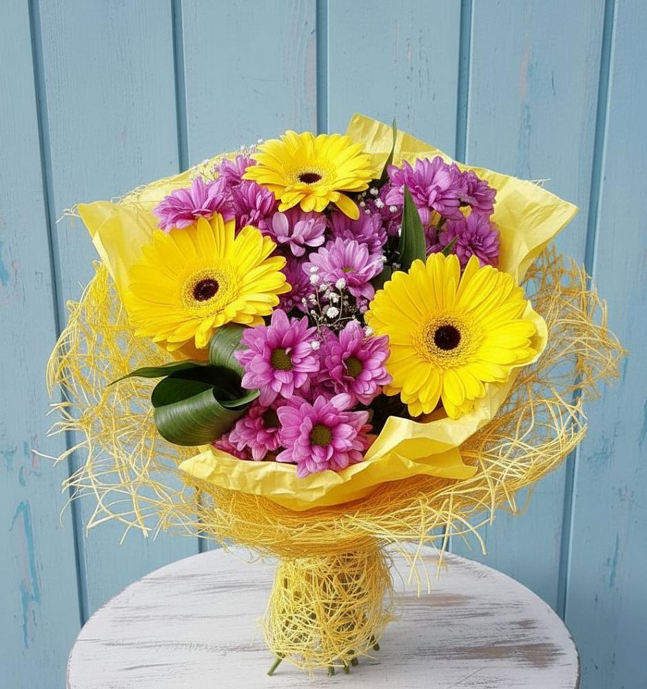 Букет цветов из: Хризантемы и Герберы в Куйбышево Ростовская область