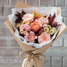 Букет цветов из:  Гвоздики, Хризантемы и Розы в Куйбышево Ростовская область