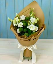 Букет цветов из:  Хризантемы и Лизиантусы #REPLACE_PRED# Куйбышево Ростовская область