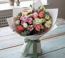 Букет цветов из:  Розы, Лизиантусы и Гвоздики в Куйбышево Ростовская область