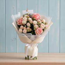 Букет цветов из:  Розы в Куйбышево Ростовская область