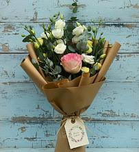 Букет цветов из:  Розы и Лизиантусы в Куйбышево Ростовская область